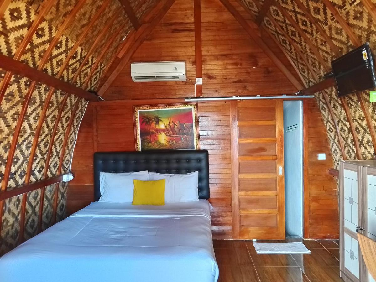 Road Beach Homestay Ped Екстер'єр фото